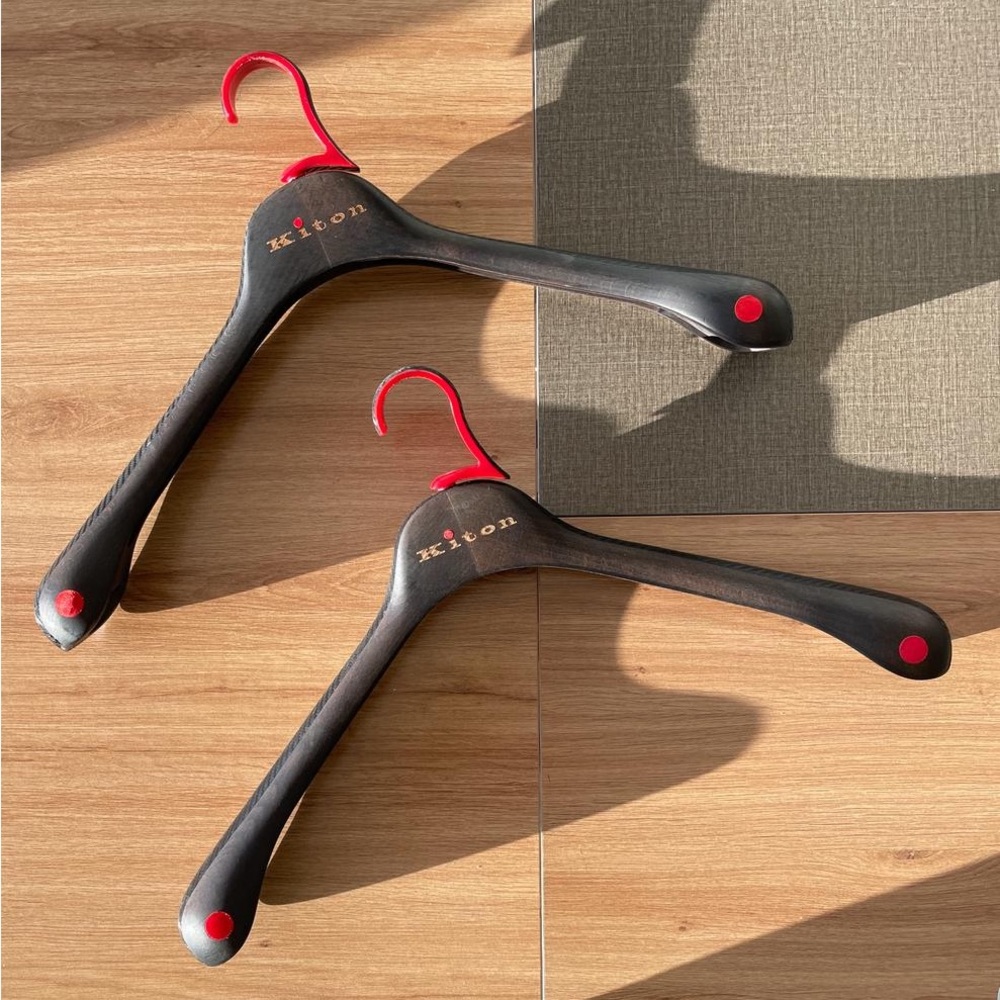 Brand new luxury hangers Kiton 🖤❤️